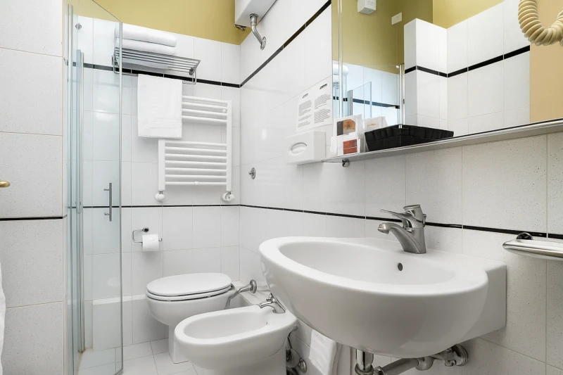 Hotel Alcide, bagno camera classica