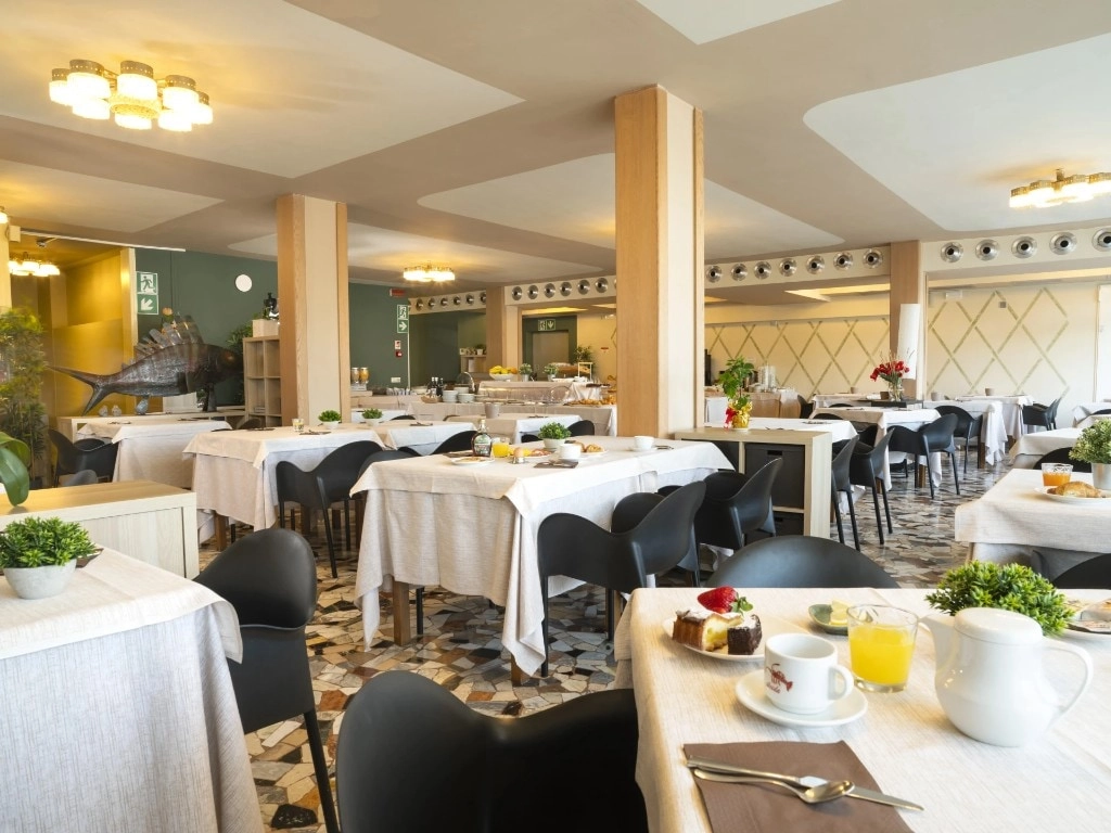 Hotel Alcide, sala colazioni